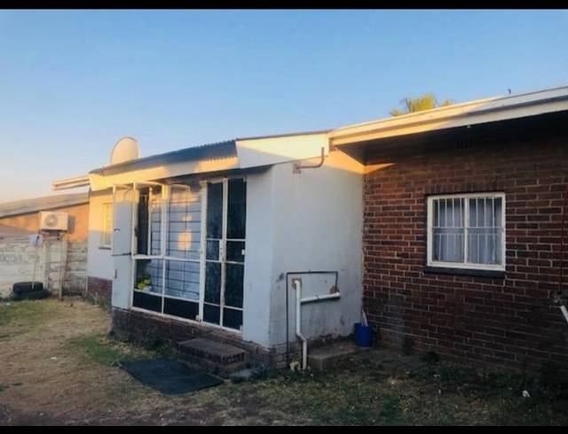 11 BEDROOM HOUSE FOR SALE IN TEDSTONEVILLE